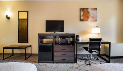 Standard Room, 2 Queen Beds, Non Smoking