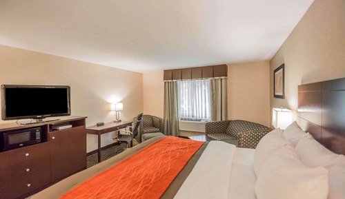 Suite, 1 King Bed, Non Smoking