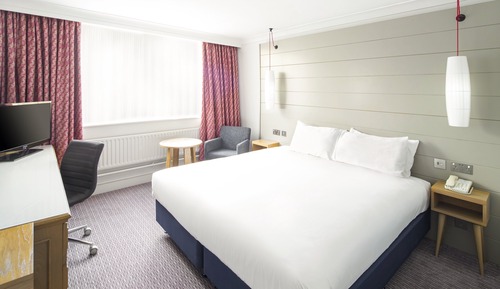 Standard Room, 1 King Bed