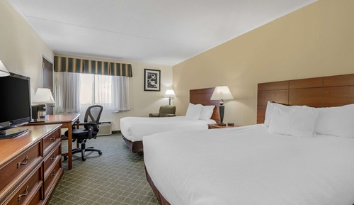 Standard Room, 2 Double Beds, Non Smoking, Refrigerator & Microwave