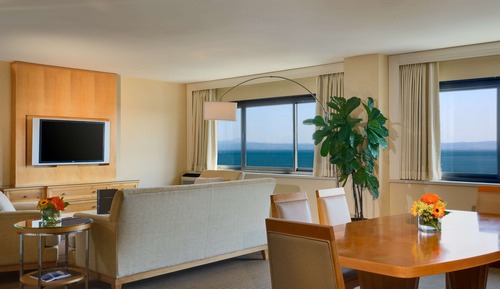 Suite, 1 King Bed, Bay View - No Resort Fee
