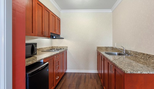 Suite, 2 Queen Beds, Non Smoking, Kitchenette (with Sofabed)
