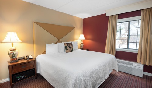 King Fireplace Suite