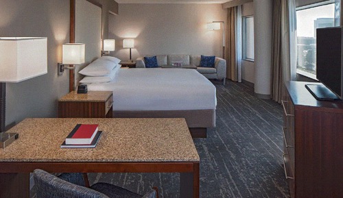 Room, 1 King Bed (High Floor)