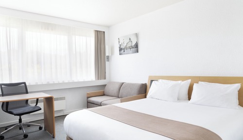 Standard Room, 1 Queen Bed with Sofa bed