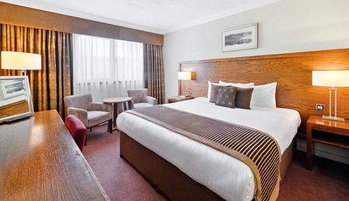 Standard Room, 1 King Bed