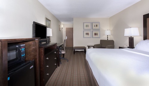 Standard Room, 1 King Bed (Leisure)