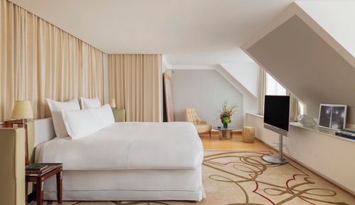 Penthouse Suite