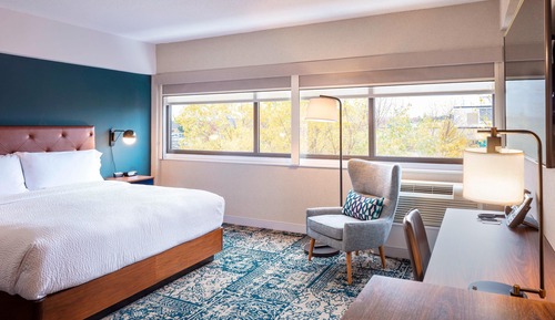 Deluxe Room, 1 King Bed