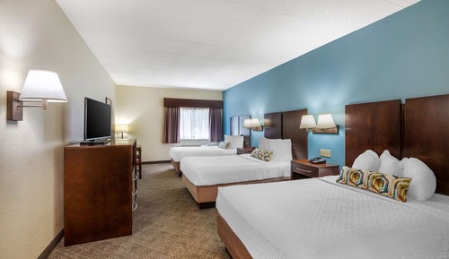 Standard Room, Multiple Beds, Non Smoking, Refrigerator & Microwave