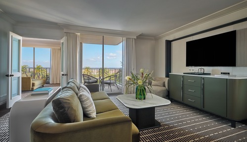 Corner Skyline One Bedroom Suite