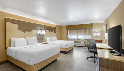 Standard Room, 2 Queen Beds, Accessible, Bathtub