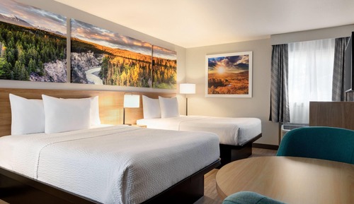 Room, 2 Queen Beds, Non Smoking
