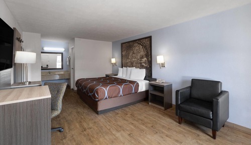 Standard Room, 1 King Bed, Non Smoking