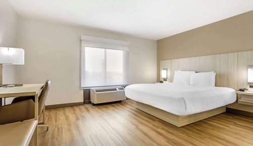 Suite, 1 King Bed, Non Smoking, Refrigerator & Microwave (Larger Room;with Sofabed)