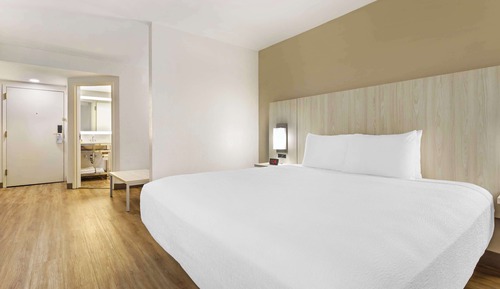 Suite, 1 King Bed, Non Smoking, Refrigerator & Microwave (with Sofabed)