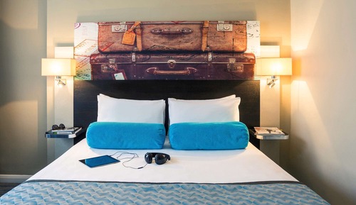 Standard Room, 1 Queen Bed