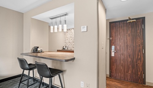 Suite, 2 Queen Beds, Non Smoking, Kitchenette (with Sofabed)