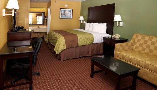 Executive Room, 1 King Bed, Smoking