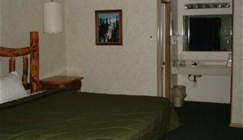 Log Room, 1 King Bed, Ground Floor