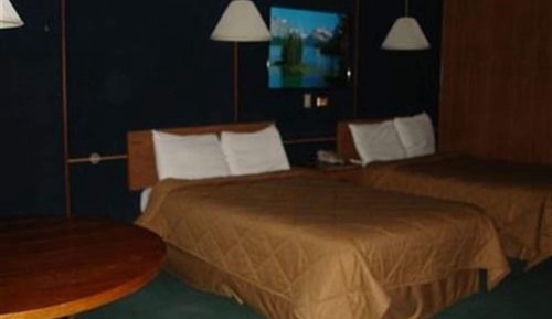 Standard Room, 2 Queen Beds, Second Floor
