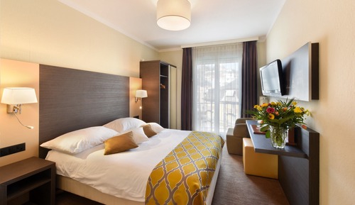 Double Room, City View