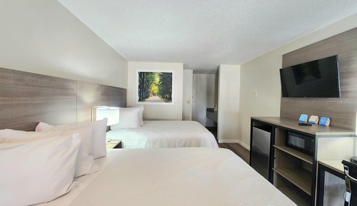 Standard Room, 2 Queen Beds