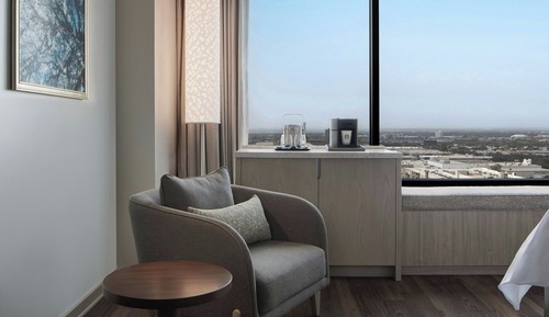 Club Room, 1 King Bed