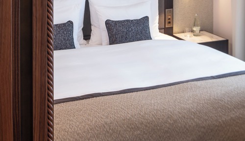 Premier Room