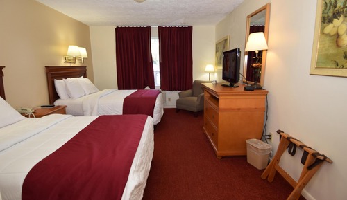 Deluxe Suite, 2 Queen Beds, Kitchen
