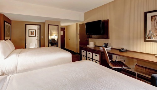 Room, 2 Queen Beds, Non Smoking, Poolside