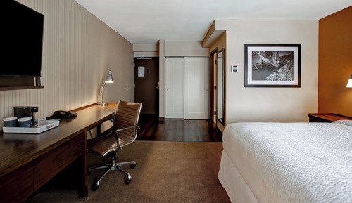 Room, 1 King Bed, Non Smoking, Tower