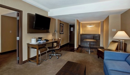 Studio, 1 King Bed, Non Smoking (Balcony)