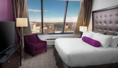 Deluxe Room, 1 King Bed