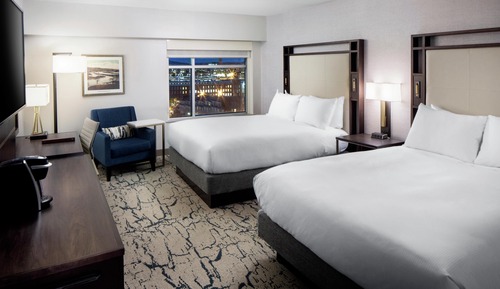 Room, 2 Queen Beds, Accessible (Roll-In Shower, Mobility & Hearing)