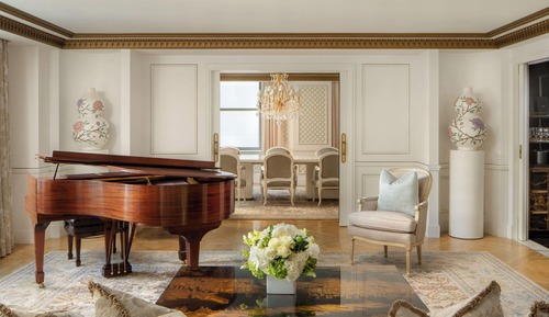 Waldorf Astoria Suite