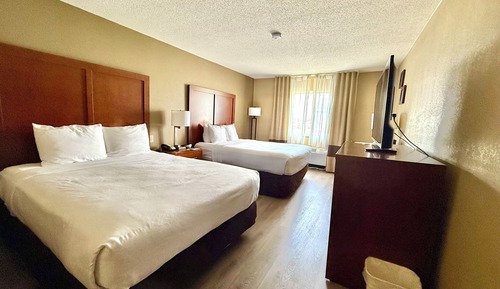 Standard Room, 2 Queen Beds, Non Smoking