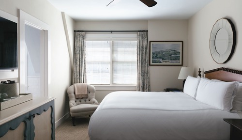 Deluxe Room (Main Inn)