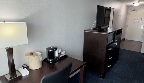 Deluxe Room, 1 King Bed, Balcony