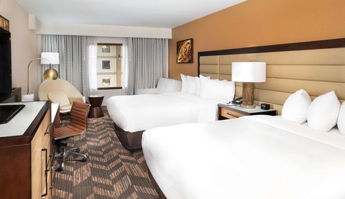Deluxe Room, 2 Queen Beds, Accessible, Non Smoking (Hearing)