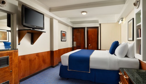 Room, 1 King Bed (Inside Stateroom)