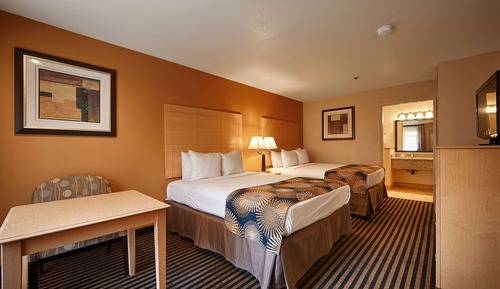 Standard Room, 2 Queen Beds, Non Smoking, Refrigerator