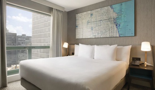 Suite, 1 King Bed, Non Smoking, Lake View