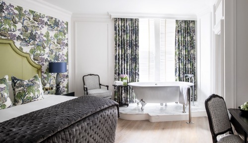 Deluxe Room, 1 King Bed