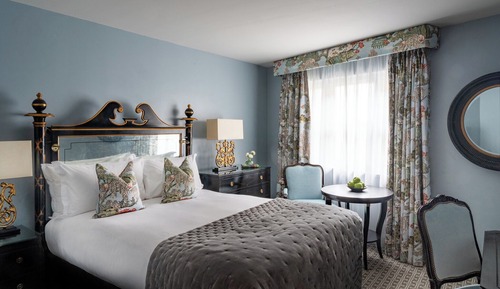 Classic Room, 1 Queen Bed