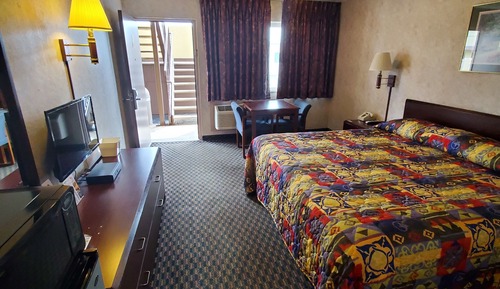 Room, 1 King Bed, Non Smoking