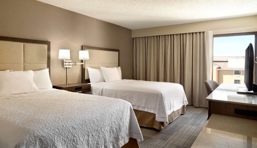 Standard room with two double beds