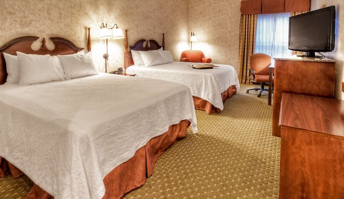 Two queen beds non smoking