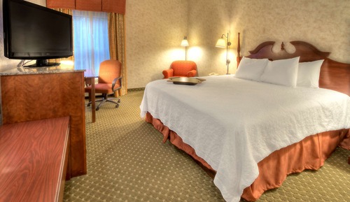 One king bed non smoking