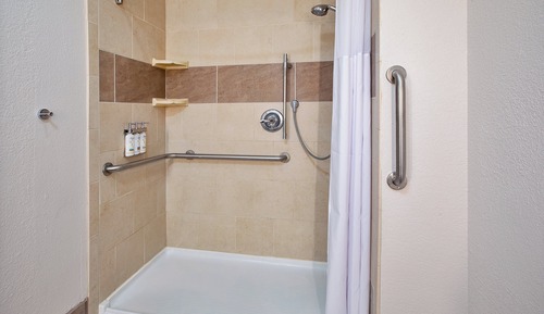Standard Room, 1 King Bed, Accessible (Mobil Tub)
